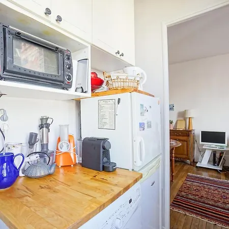Bright Apartment In A Lively Area In Paris * Paris